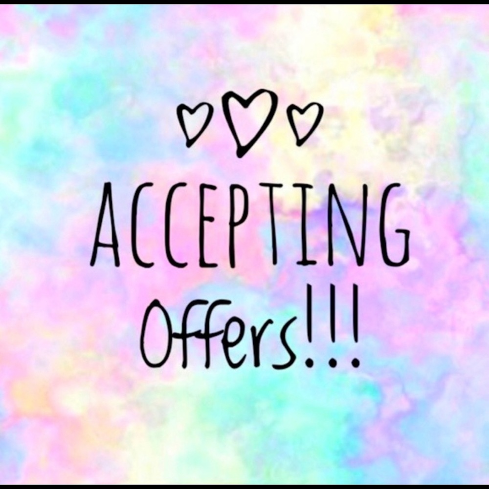 I accept most reasonable offers!! 💰🤑
